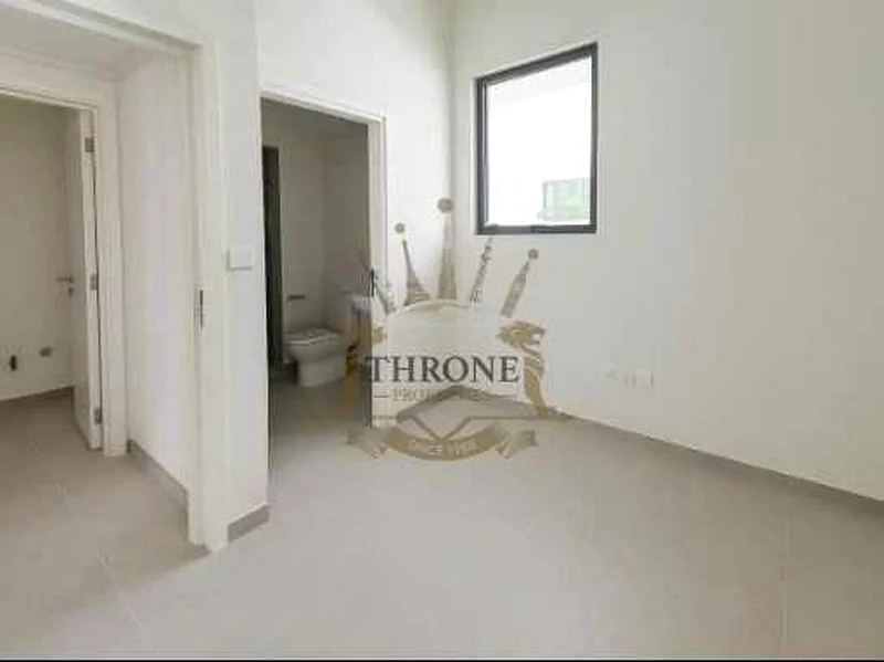 Ready to Move | Premium Location | + Maid63947787157763114