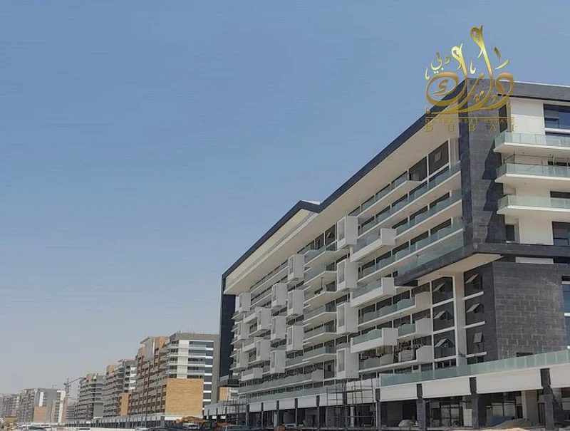 موقع متميز - جاهز قريبًا - إطلالة كاملة على البحيرة - دفع سهل63977296085505114