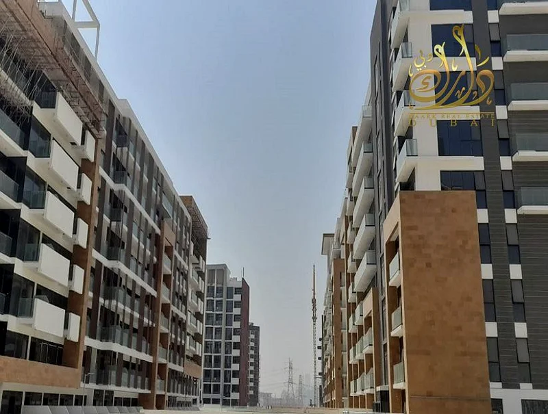 موقع متميز - جاهز قريبًا - إطلالة كاملة على البحيرة - دفع سهل63977296085505113
