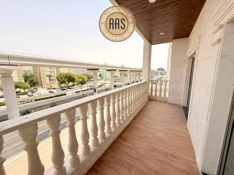 شقة فاخرة جديدة بالكامل مكونة من 3 غرف نوم بالقرب من محطة المترو63763098346243114
