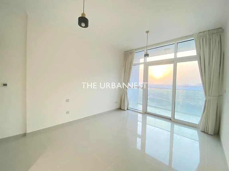 Open View | Studio in Carson A | Available Oct 6 |63738669478913111