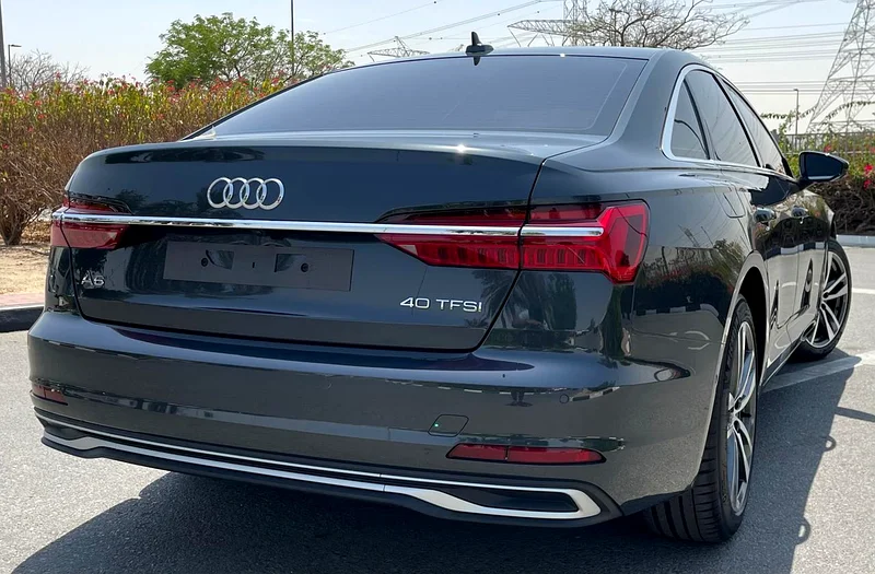 أودي A6 40 TFSI خيار كامل مع ضمان وخدمة 2025 GCC63612080512643114