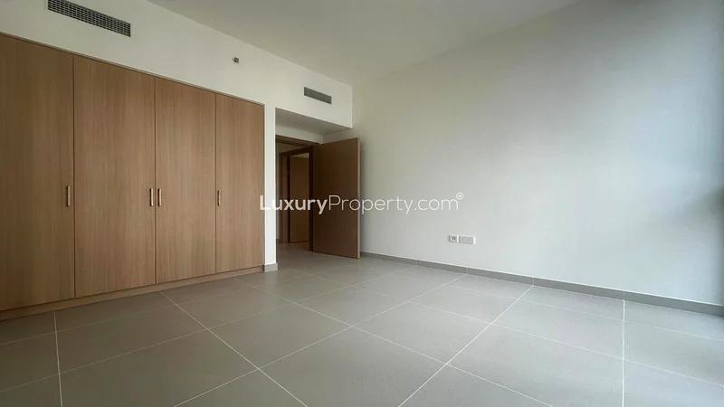 Overlooking Pool and Park | Brand New63760126848769114