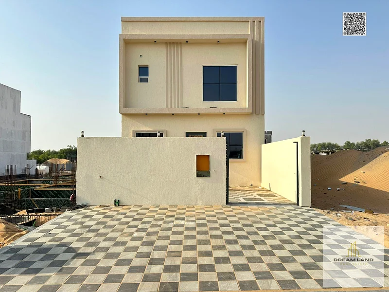 A villa directly from the owner, including registration and ownership fees, with personal finishing, on a main street close to all services, freehold63901798444803110