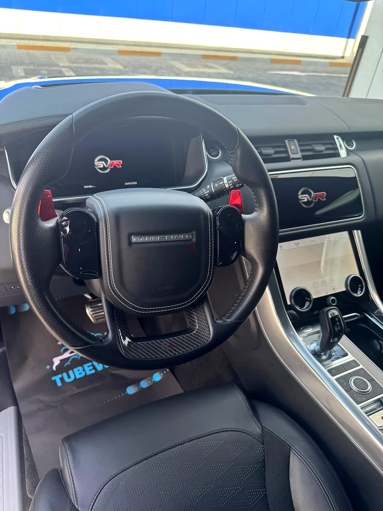 Land Rover • Range Rover Sport • SVR63612091548674113