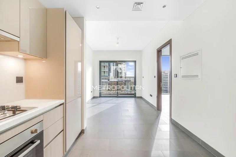 Brand New | Low Floor | Prime Location | Spacious63758957262722111
