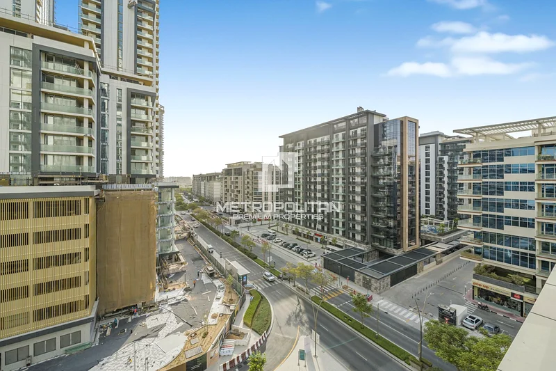 Brand New | Low Floor | Prime Location | Spacious63758957262722110