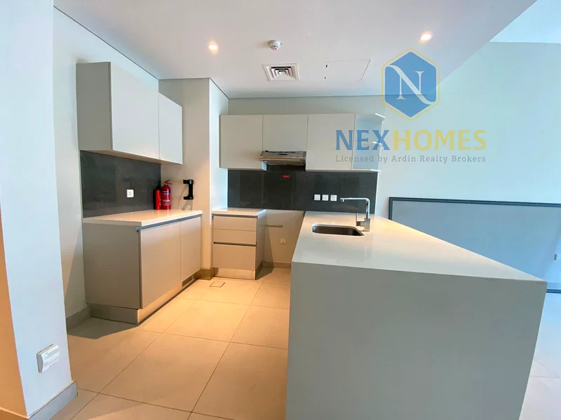 Sol Bay and Community View | Modern | Big Balcony63791791634051112