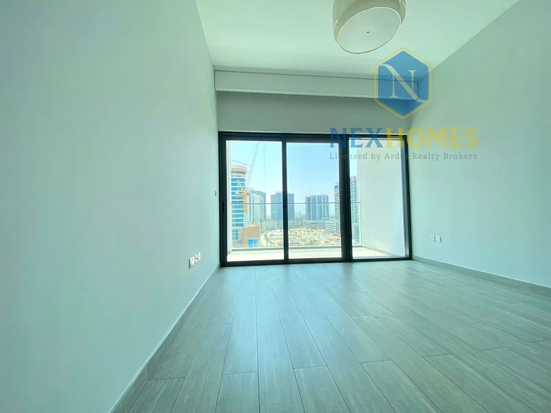 Sol Bay and Community View | Modern | Big Balcony63791791634051110