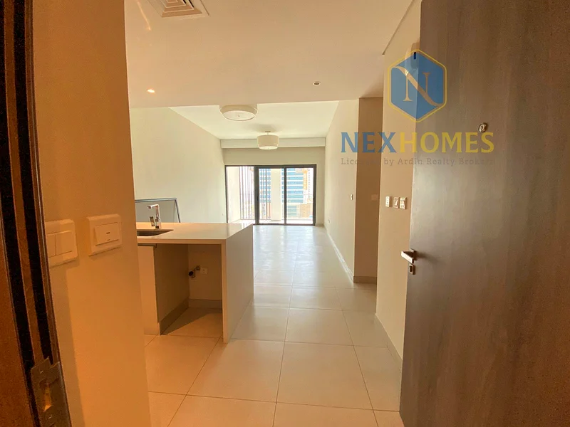 Sol Bay and Community View | Modern | Big Balcony63791791634051113