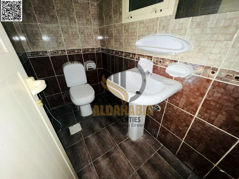 🏡 للإيجار – شقة 2BHK في الروضة 263722901581571111