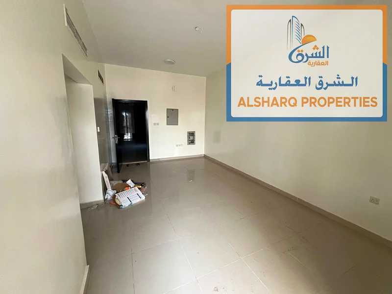 شقة من غرفتي نوم، كورنيش عجمان (الصف الثاني من البحر) - للإيجار السنوي بسعر خاص جدًا مع تسهيلات في الدفع63810633154050112