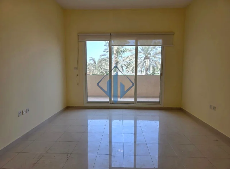 شقة واسعة من غرفة نوم واحدة كهرمان باب البحر 45 ألف درهم فقط63814856163459112