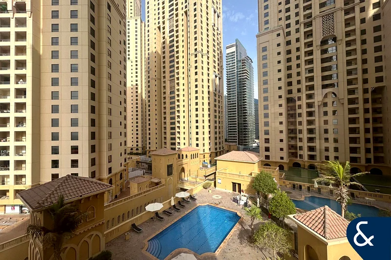 Vacant | Negotiable | Large Layout | 1 Bed63937508504193112