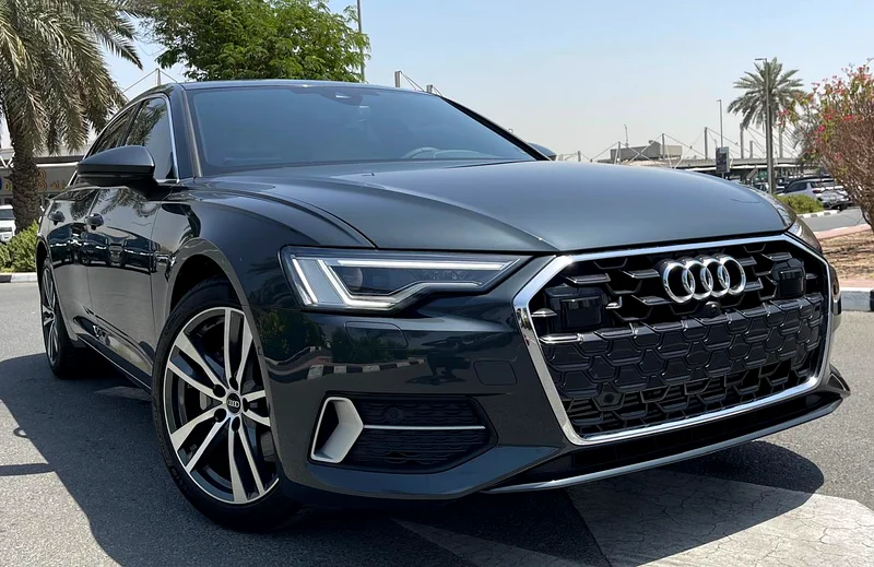 أودي A6 40 TFSI خيار كامل مع ضمان وخدمة 2025 GCC63612080512643112