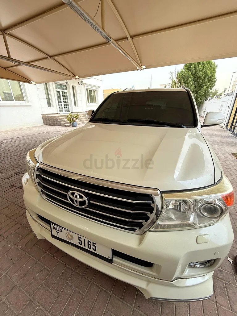 تويوتا لاند كروزر للبيع، مالك واحد، بدون تاريخ حوادث63613131535362112