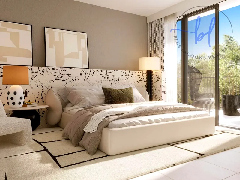 Prime Location| Big Corner Unit | Spacious Layout63946394908929113