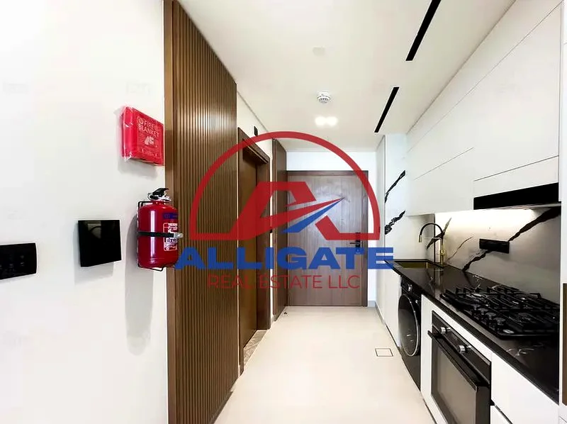 HUGE LAYOUT/ WITH BALCONY / POOL VIEW /63793289302275114