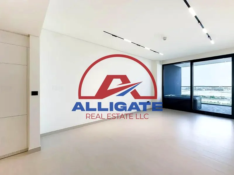 HUGE LAYOUT/ WITH BALCONY / POOL VIEW /63793289302275112
