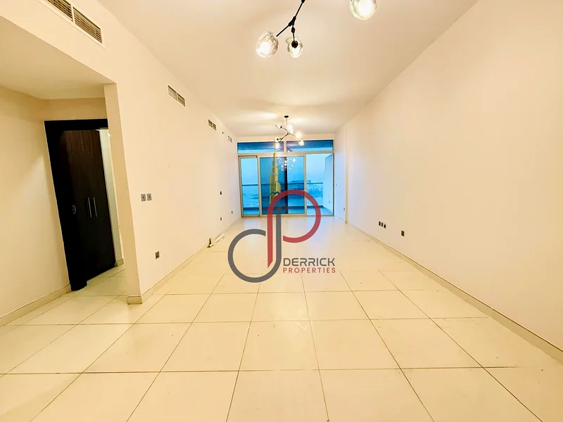 شقة جميلة بإطلالة على البحر 2 غرفة نوم + خادمة في النخيل63752861839233111