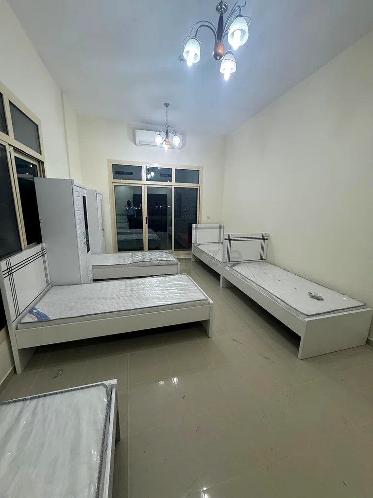 EXECUTIVE GENTS SHARING ACCOMODATION WITH SEPERATE TOILET63624070802691111