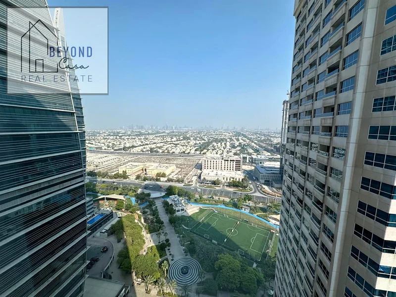 تصميم واسع | شاغر | موقع رائع63987522980098114