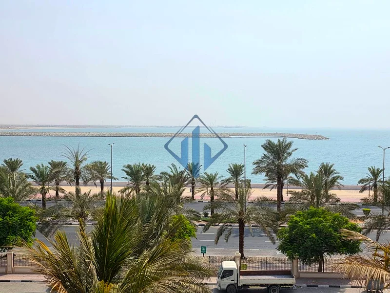 ترميم فاخر ومؤثث بالكامل مع إطلالة على البحر 1 بHK63814949192835112