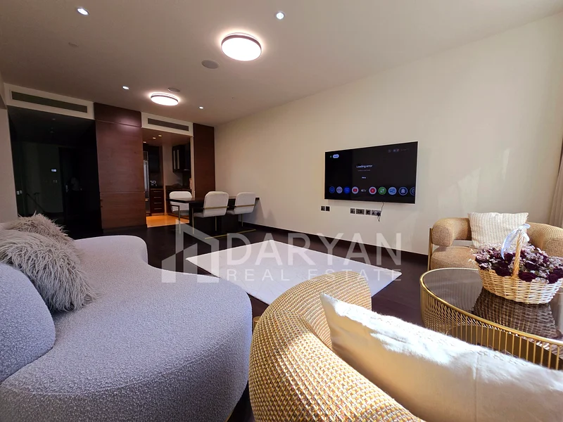 Premier layout | Prestigious location | Luxurious63772244167042111