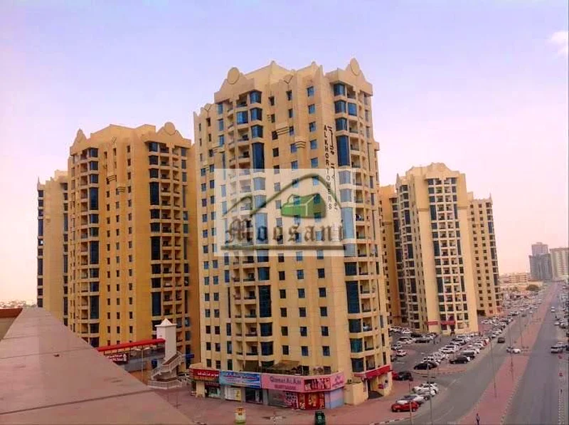 أبراج الخور: شقة واسعة بغرفتي نوم وممر مع غرفة خادمة وإطلالة مفتوحة63870675825923110