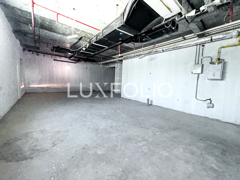 طابق كامل | هيكل أساسي | موقع متميز63621100711170114