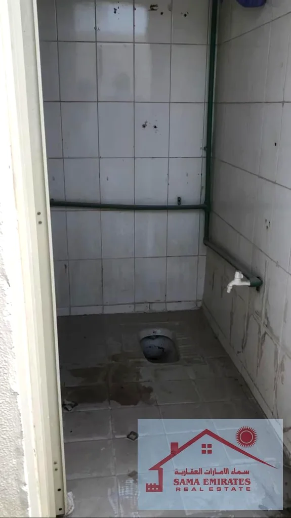 UAE -GCC FREEHOLD // FOR SALE 55 LABOR ROOMS + 6 SHOPS // RENTED ALL // BEST INVESTMENT63818610355587112