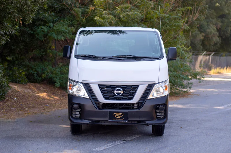 Std Roof Delivery Van | Manual | GCC Specs | Ref#N3297263612793748097114
