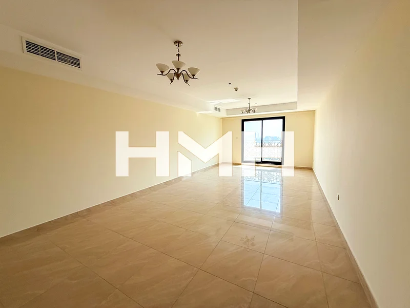 منزل عائلي واسع | 3 غرف نوم | غرفة خادمة63728164599298111