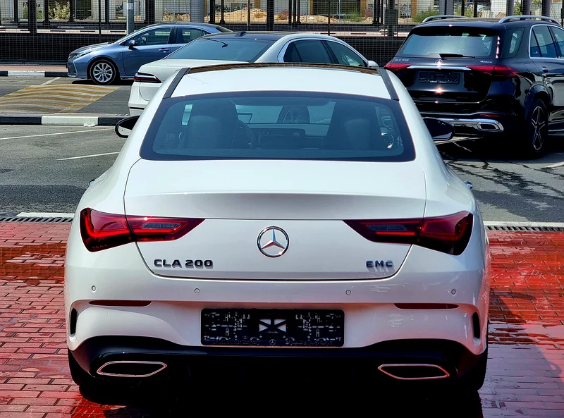 Mercedes-Benz CLA 200  Std 1.5L AMG Under Warranty 2025 GCC63613462145794114