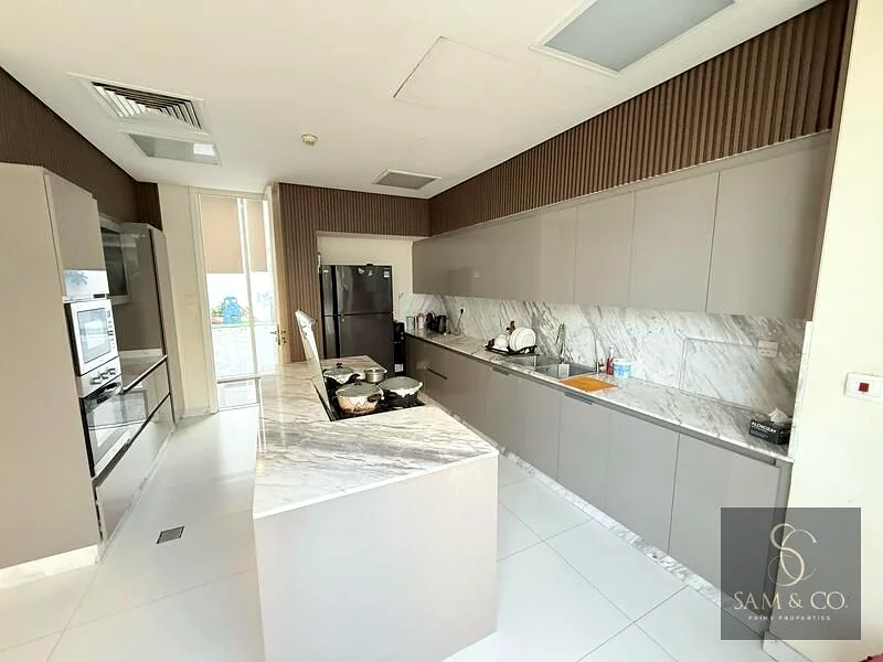 xperience upscale living in this fully furnished 6-bedroom villa located in the prestigious Al Zorah Golf Community, Ajman.63879843064706112