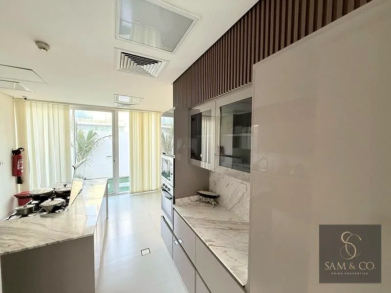 xperience upscale living in this fully furnished 6-bedroom villa located in the prestigious Al Zorah Golf Community, Ajman.63879843064706111