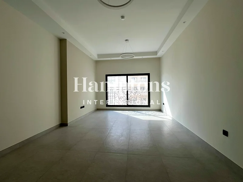 جديد بالكامل | غير مفروش | شاغر | بالقرب من المترو63763683869825111
