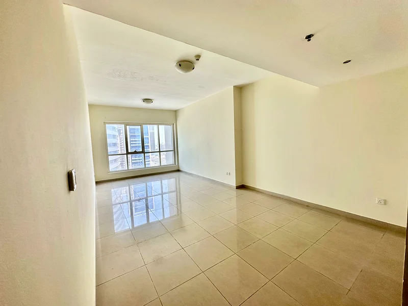 Large Layout | Semi Close Kitchen | VOT63987755906178110
