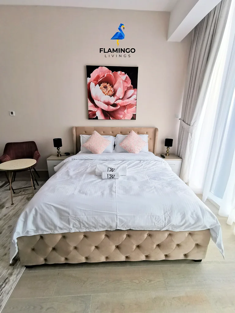 Stylish, Bright & Well-Connected - Prime Location63835782717187114