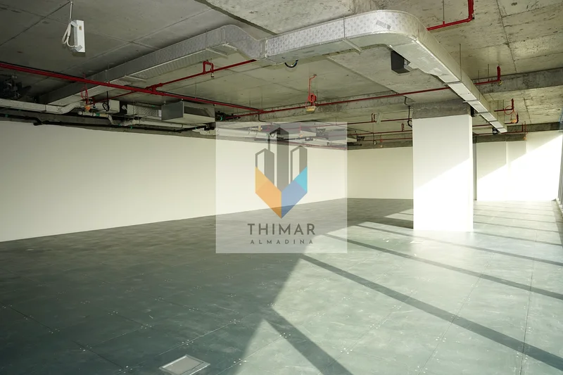 محل تجزئة متميز | تخطيط مرن | شاغر63621361312897114