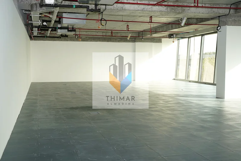 محل تجزئة متميز | تخطيط مرن | شاغر63621361312897112