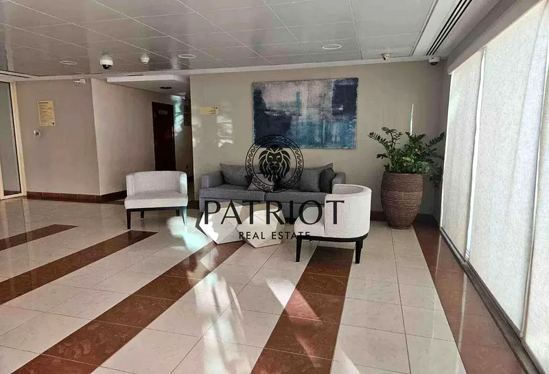 تحديث جديد تمامًا | مطبخ مجهز بالكامل | غير مفروش | إطلالة على الطريق | بدون رسوم مبرد | مناسب للحيوانات الأليفة63726753112193111