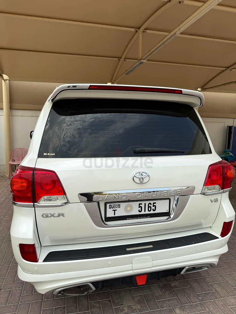 تويوتا لاند كروزر للبيع، مالك واحد، بدون تاريخ حوادث63613131535362111