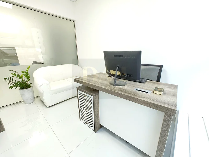 Beautiful office for rent with free utilities| direct from Owner63616961152131112