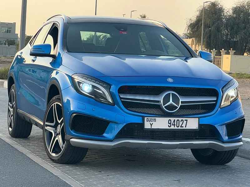 MERCEDES BENZ GLA 250 - GCC SPEC - AMG LINE - 2 KEYS63613463056257119