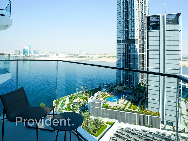 Fully Furnished | Park and Sea View | Luxury64028667498627110