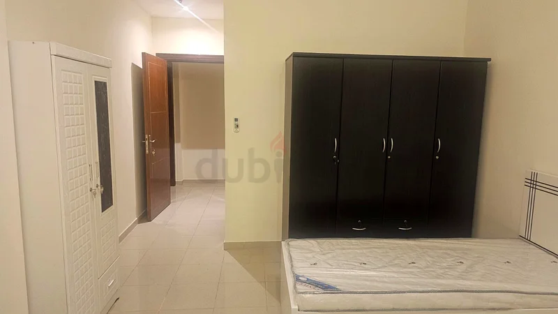 BRAND NEW..!!! EXECUTIVE GENTS SHARING ACCOMODATION-MASTER BEDROOM WITH ATTACHED TOILET AND BALCONY63624070835331111