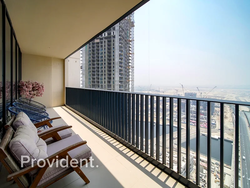 طابق عالي | مفروش بالكامل | عائد استثماري مرتفع64027240366211110