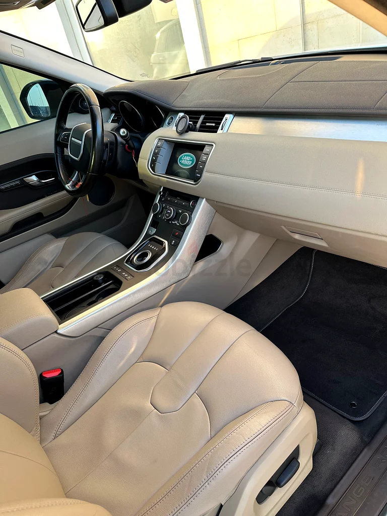 Range Rover Evoque 2015 Prestige 2.063612089005569113