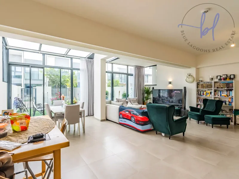 Fully Expanded | Vacant on Transfer | Live in Eden63945705563394111